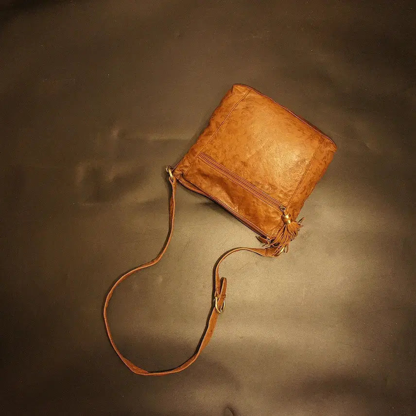 [BUNJANG] Vintage Leather Crossbody Bag / 6958 크로스가방 크로스백 가죽백 가죽가방 빈티지가방 여성가방 여자백