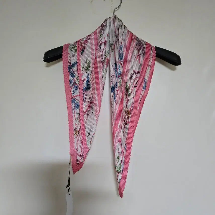 [SOLD OUT] (새상품)플리츠미 스카프