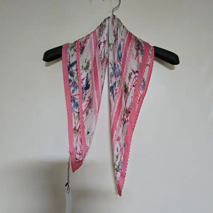 [SOLD OUT] (새상품)플리츠미 스카프