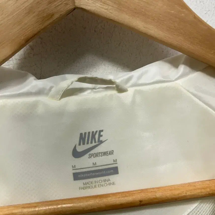 [BUNJANG] Nike Windbreaker Jacket Blue/White Women&