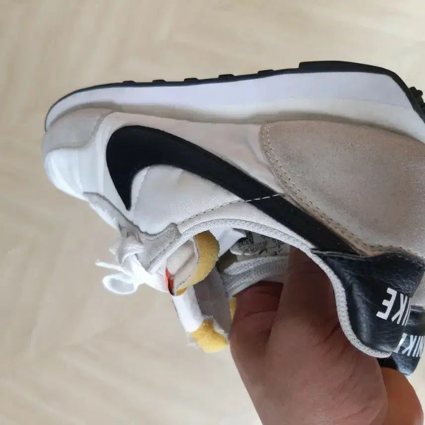 [BUNJANG] Nike Daybreak Sneakers White Black / 나이키 데이브레이크 스니커즈 흰검