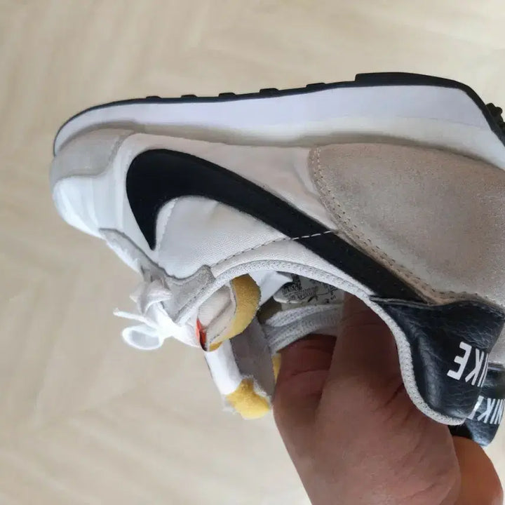 [BUNJANG] Nike Daybreak Sneakers White Black / 나이키 데이브레이크 스니커즈 흰검