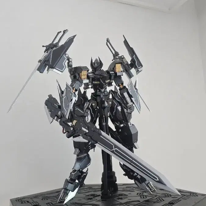 [BUNJANG] Changmoan Black Knight Schwarzritter Figure / 창모완 흑기사 슈발츠리터