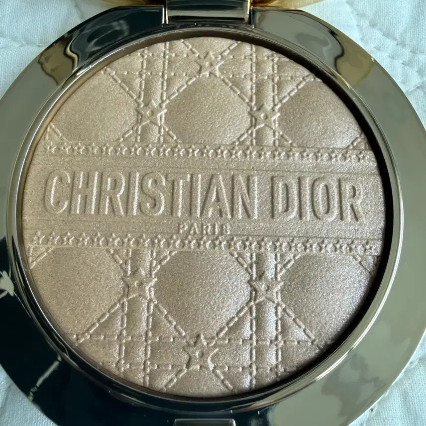 [BUNJANG] Dior Forever Glow Luminizer / 디올 포에버 글로우 루미나이저(쇼핑백 드림)