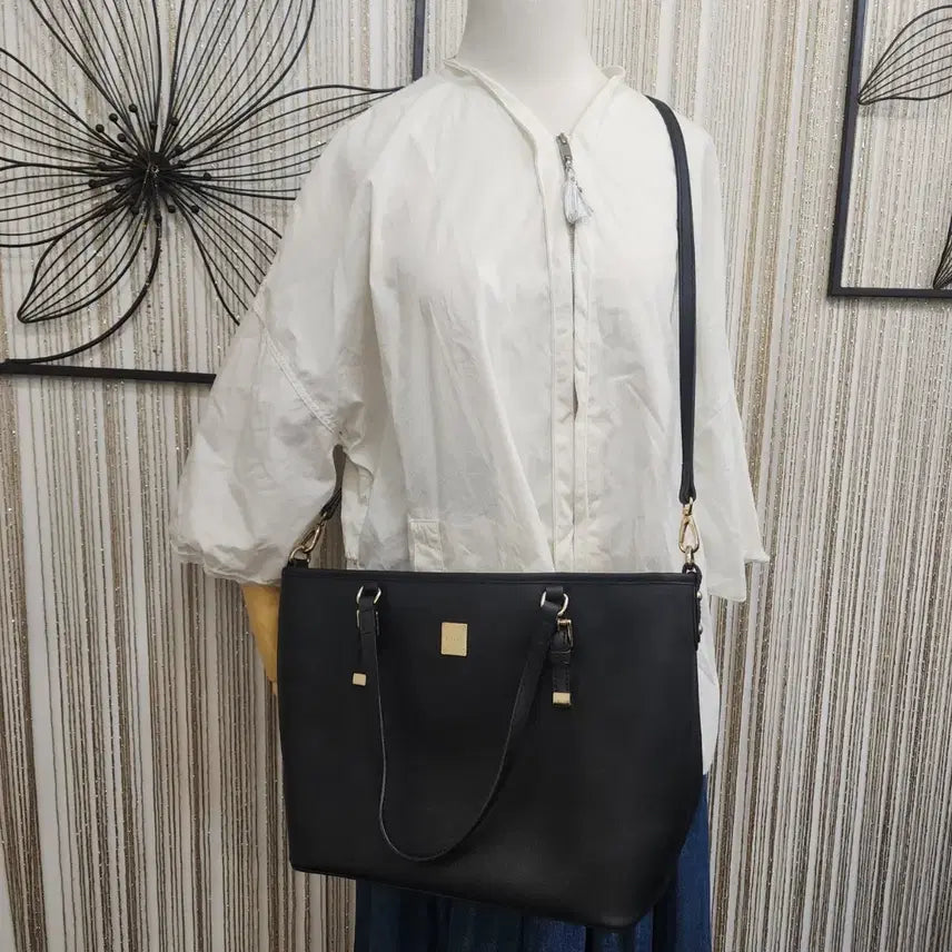 [BUNJANG] Sisley Black Handbag Tote Shoulder Bag / 시슬리~블랙 핸드백 토트백 숄더백 수납공간 넉넉