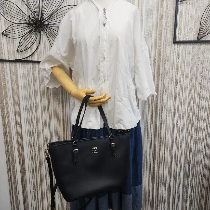 [BUNJANG] Sisley Black Handbag Tote Shoulder Bag / 시슬리~블랙 핸드백 토트백 숄더백 수납공간 넉넉