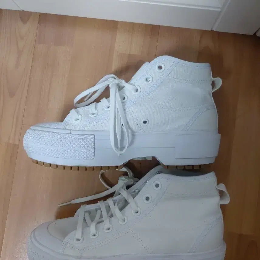 [BUNJANG] Adidas Nizza Trek Canvas Sneakers White 225 / 아디다스 키높이운동화오리지널 니짜 트렉 캔버스 올백 화이트225