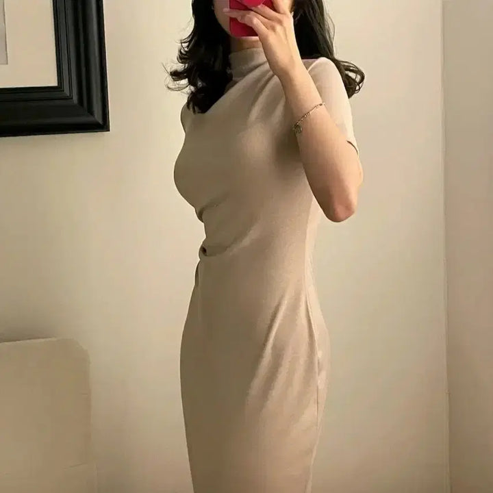[BUNJANG] Pintuck Slim Midi Shirring Dress - Beige / 핀턱 슬림 미디 셔링 원피스 - 베이지