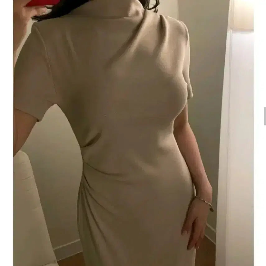[BUNJANG] Pintuck Slim Midi Shirring Dress - Beige / 핀턱 슬림 미디 셔링 원피스 - 베이지