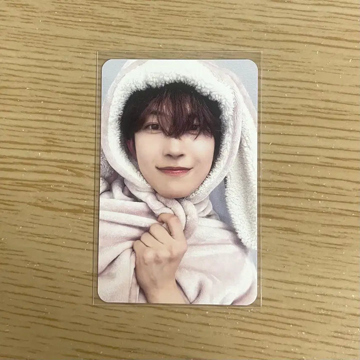 [SOLD OUT] 알파드라이브원 알디원 토끼담요 건우 김건우 미공포 포카