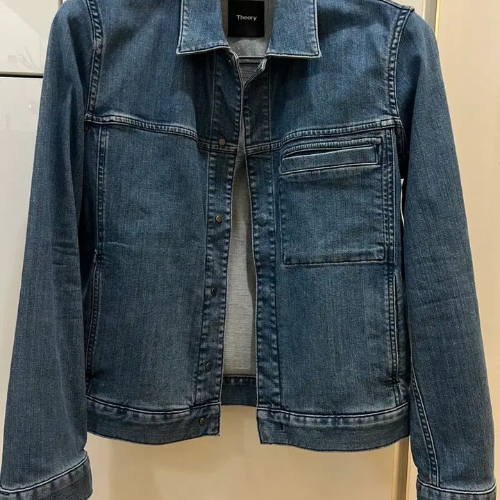 [BUNJANG] Theory Denim Jacket Size S / 띠어리 청자켓 S