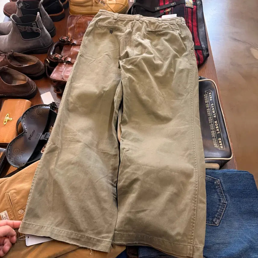 [BUNJANG] Schott NYC Olive Chino Pants with Damage - 30/31 / 쇼트 NYC 일본생산 올리브 치노 팬츠 데미지 힐바이트 30 31