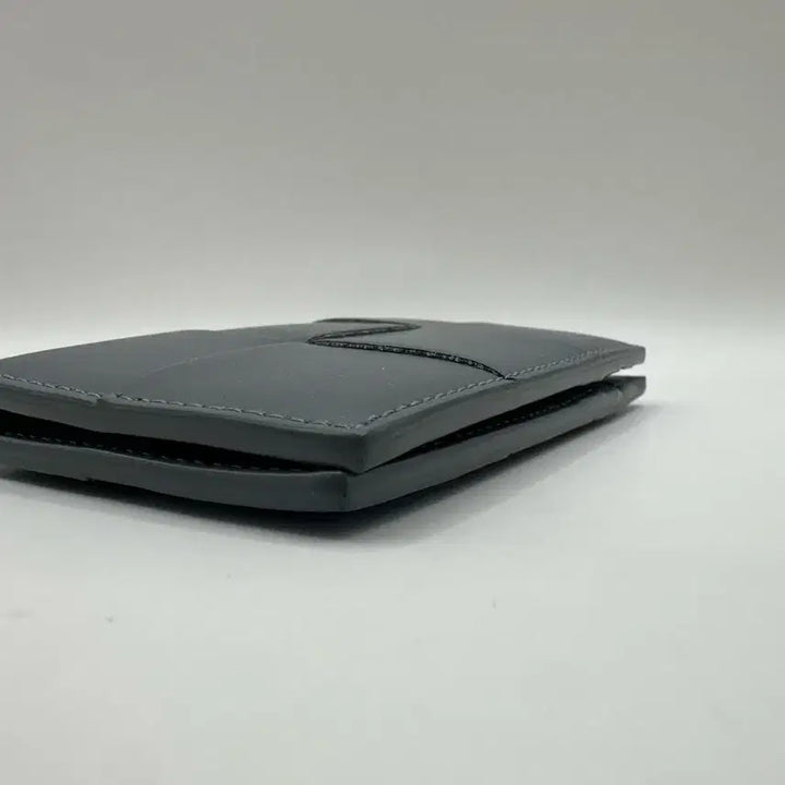 [SOLD OUT] 보테가베네타 맥시 플랩 오거나이저 카드지갑