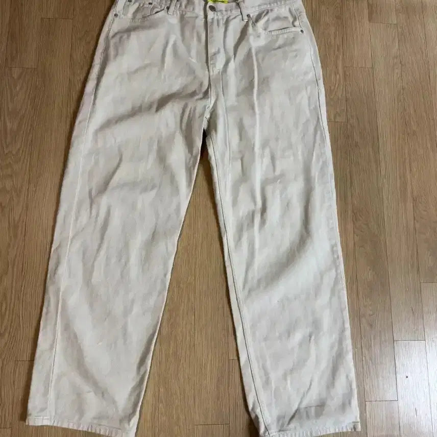 [BUNJANG] Weeekenders Chain Stitch Denim Pants / 위캔더스 CHAIN STITCH DENIM PANTS
