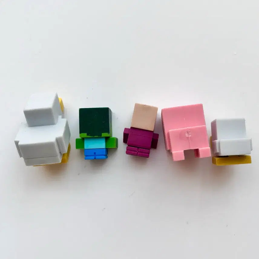 [BUNJANG] Official Japanese Minecraft Eraser Figure Lego Keychain Gacha / [일본정품]마인크래프트 지우개 피규어 레고 키링 가챠