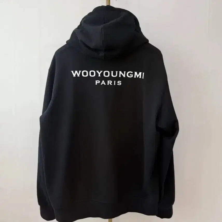 [SOLD OUT] 25FW 우영미 백로고 후드집업 50