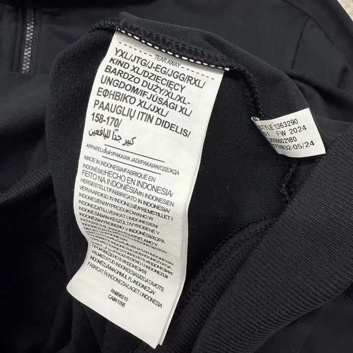 [BUNJANG] Under Armour Black Full-Zip Jacket / 언더아머 블랙 집업 자켓