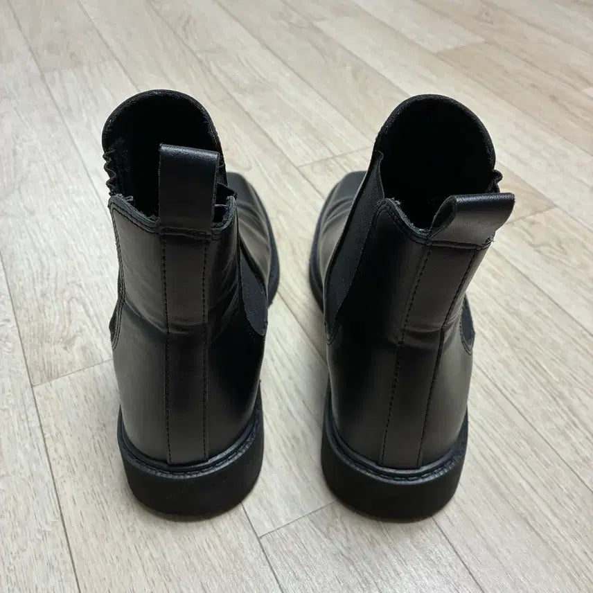 [SOLD OUT] [새상품급] 파스코로젠 첼시 부츠 블랙 (255~260)