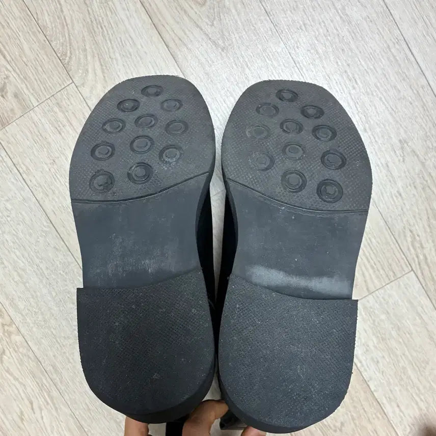 [SOLD OUT] [새상품급] 파스코로젠 첼시 부츠 블랙 (255~260)