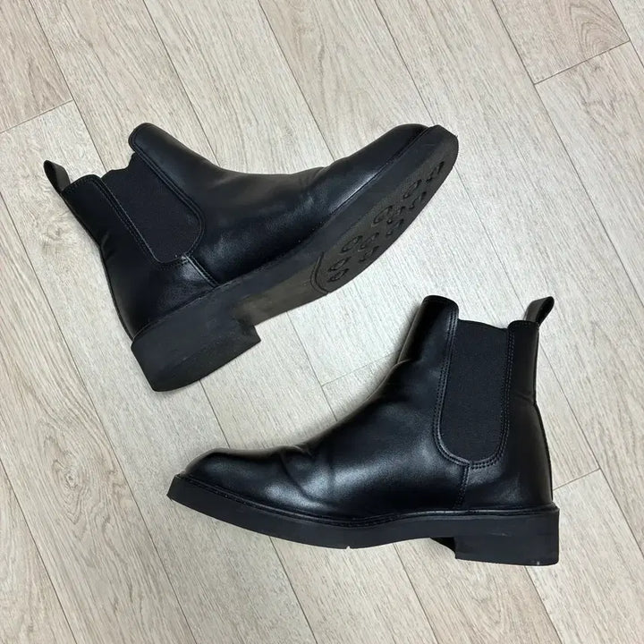 [SOLD OUT] [새상품급] 파스코로젠 첼시 부츠 블랙 (255~260)
