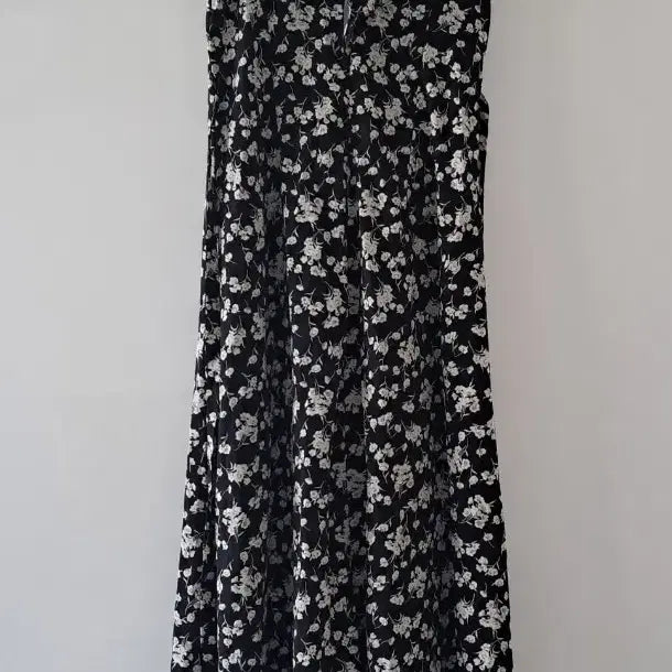 [BUNJANG] Black Floral Sleeveless Maxi Dress with Ruffles / 여름 블랙 플라워 민소매 롱원피스/나시 러플 원피스(새 제품)