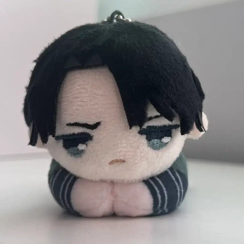 [BUNJANG] Attack on Titan Levi Hugging Character Plush / 진격의 거인 리바이 허그캬라