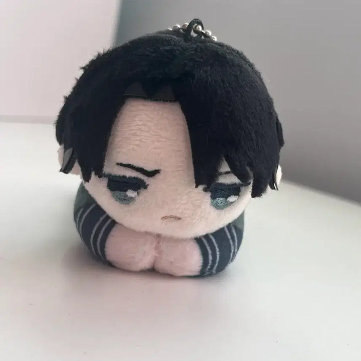 [BUNJANG] Attack on Titan Levi Hugging Character Plush / 진격의 거인 리바이 허그캬라