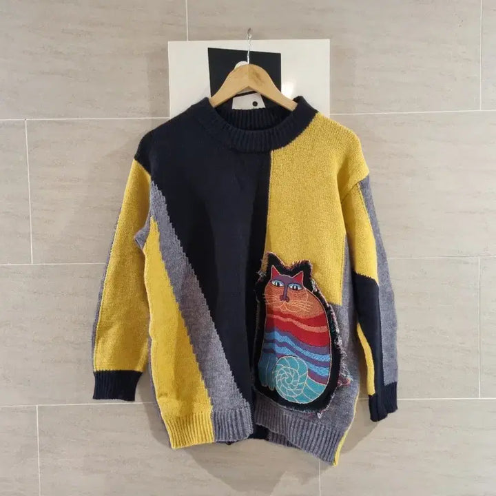 [BUNJANG] Cat Patchwork Knit Sweater / 고양이 패치워크 니트 스웨터