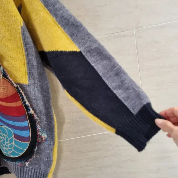 [BUNJANG] Cat Patchwork Knit Sweater / 고양이 패치워크 니트 스웨터