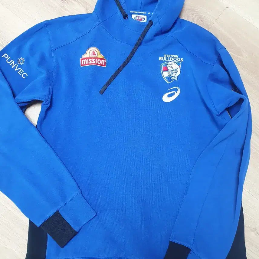 [BUNJANG] Asics Western Bulldogs Pullover Hoodie / 아식스 afl웨스턴 불독스 후드티
