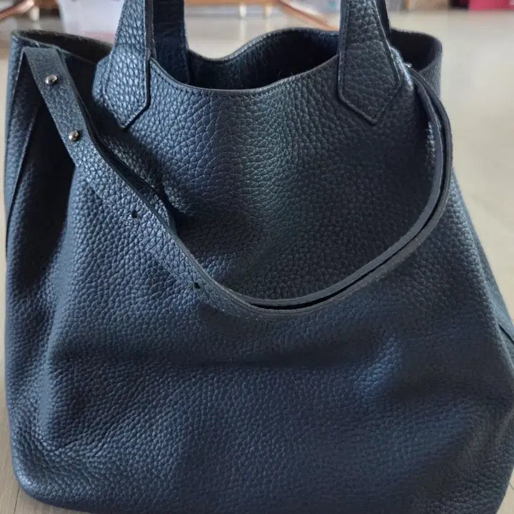 [BUNJANG] Pala Leather Shoulder Bag / 팔라 가죽 솔더백