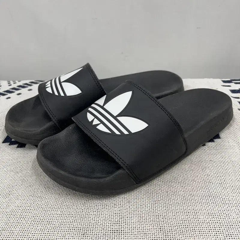 [BUNJANG] Adidas Adilette Lite Slippers 265 / 아디다스 아딜렛 라이트 슬리퍼 265 E02858
