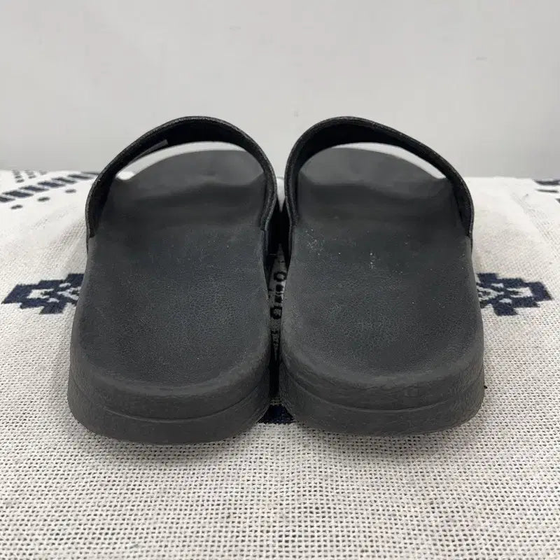 [BUNJANG] Adidas Adilette Lite Slippers 265 / 아디다스 아딜렛 라이트 슬리퍼 265 E02858