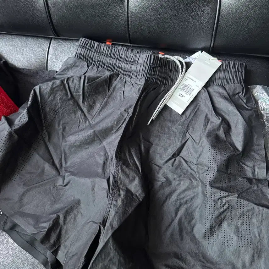 [BUNJANG] Adidas Adi365 2-in-1 Running Shorts Black M / 아디다스 Adi365 러닝 2in1 반바지 블랙 M