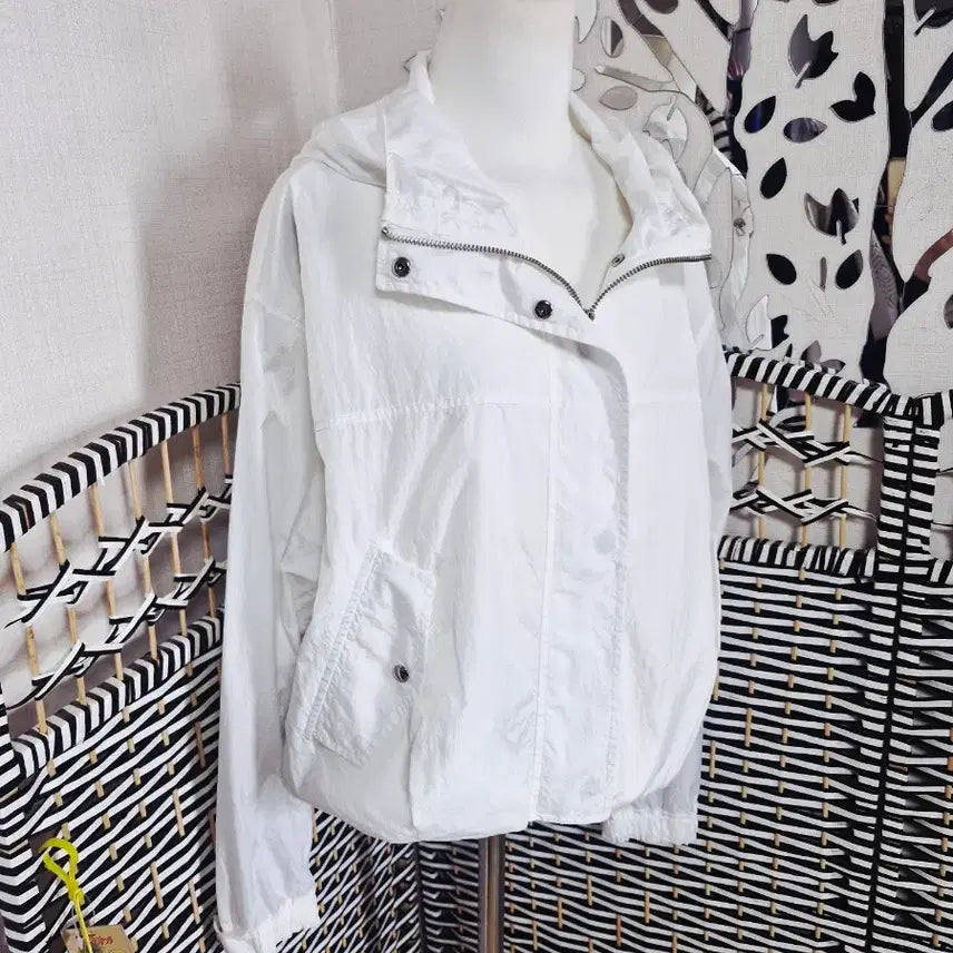 [BUNJANG] LIST String Crop Hooded Jumper / LIST 리스트 스트링 크롭 후드 점퍼