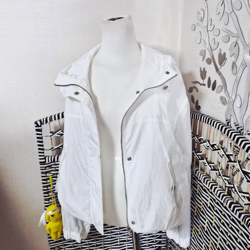 [BUNJANG] LIST String Crop Hooded Jumper / LIST 리스트 스트링 크롭 후드 점퍼