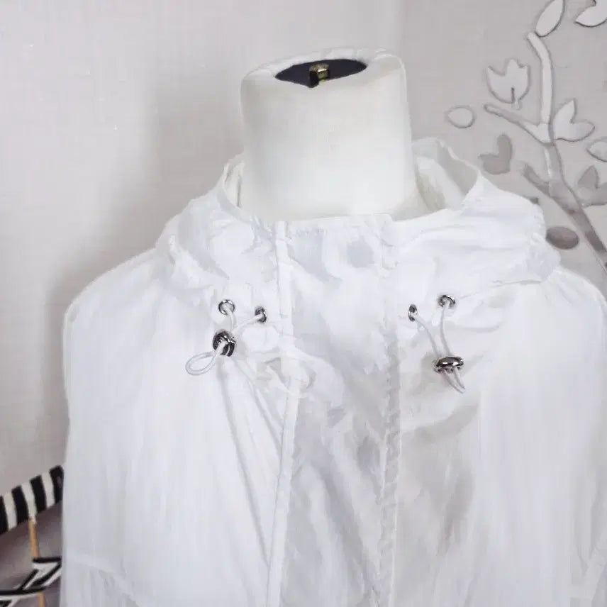 [BUNJANG] LIST String Crop Hooded Jumper / LIST 리스트 스트링 크롭 후드 점퍼