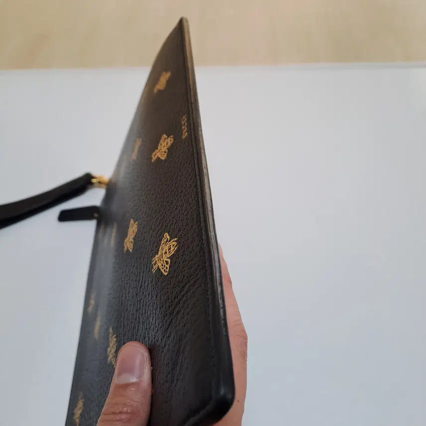 [SOLD OUT] [100%/정품] 구찌 비 스타 레더 클러치 블랙