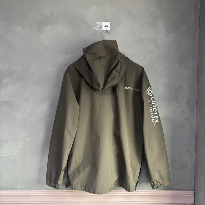 [BUNJANG] K2 Gore-Tex Half-Zip Windbreaker Dark Beige Khaki / K2 고어텍스 반집업 바람막이 다크 베이지 카키