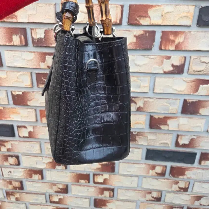 [BUNJANG] CLAUDIA FIRENZE Crocodile Leather Tote Bag / CLAUDIA FIRENZE 악어 가죽 토트백