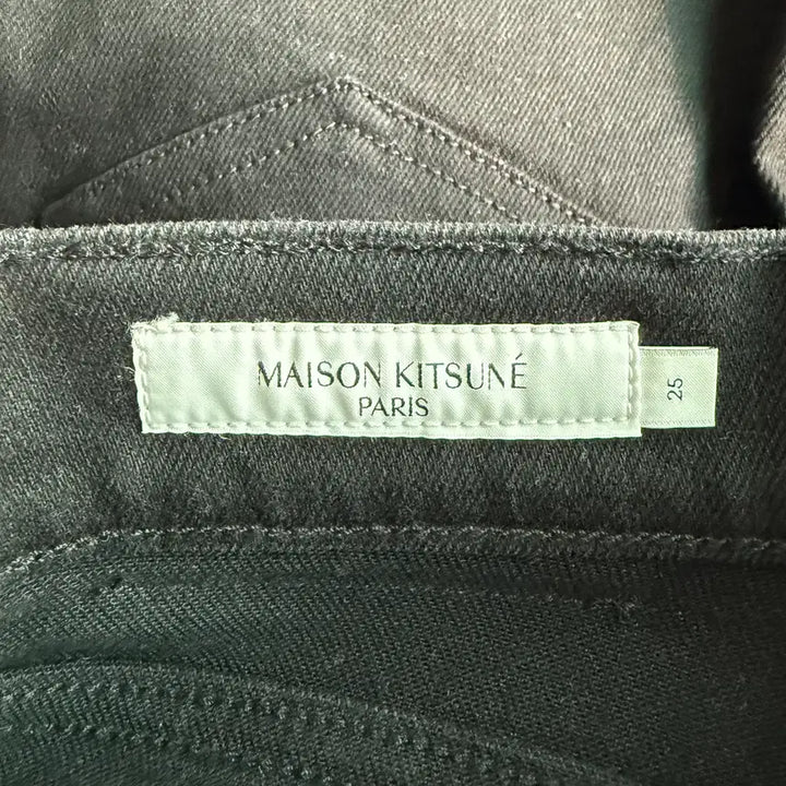 [BUNJANG] Maison Kitsuné Black Skinny Jeans / (P16) 메종키츠네 블랙 스키니진