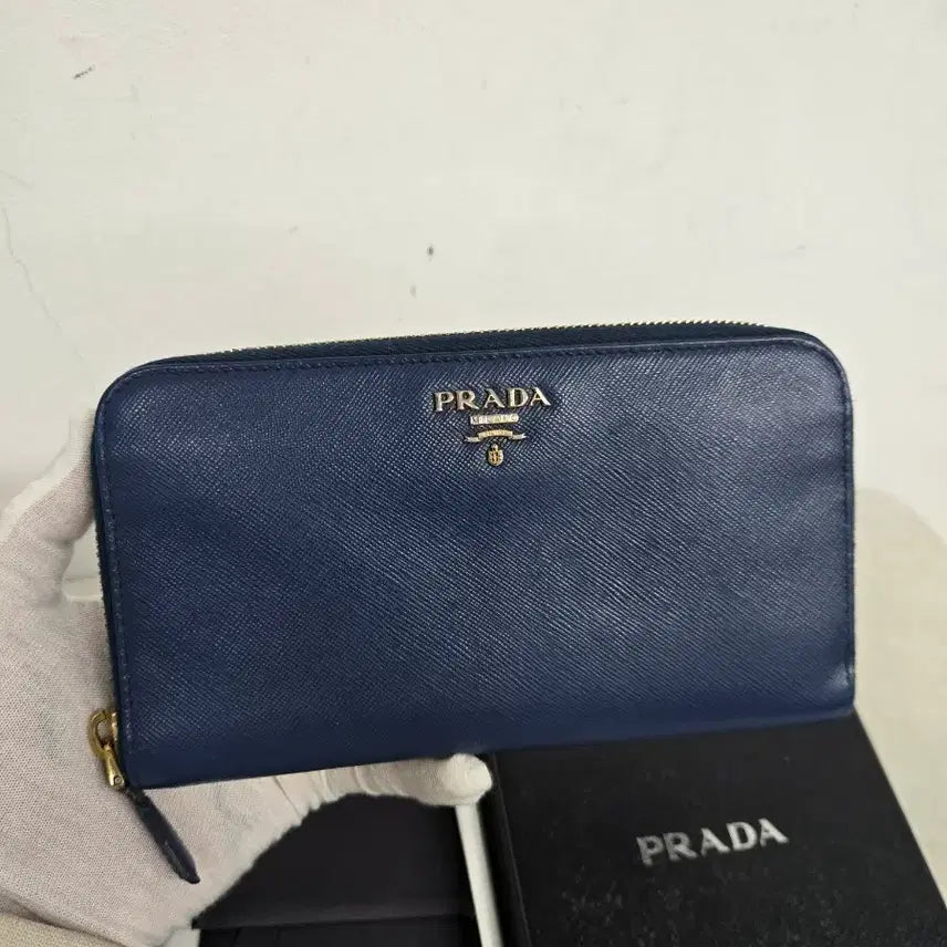 [BUNJANG] Prada Saffiano Leather Zip Around Long Wallet / [정품] 프라다 사피아노 지퍼 장지갑