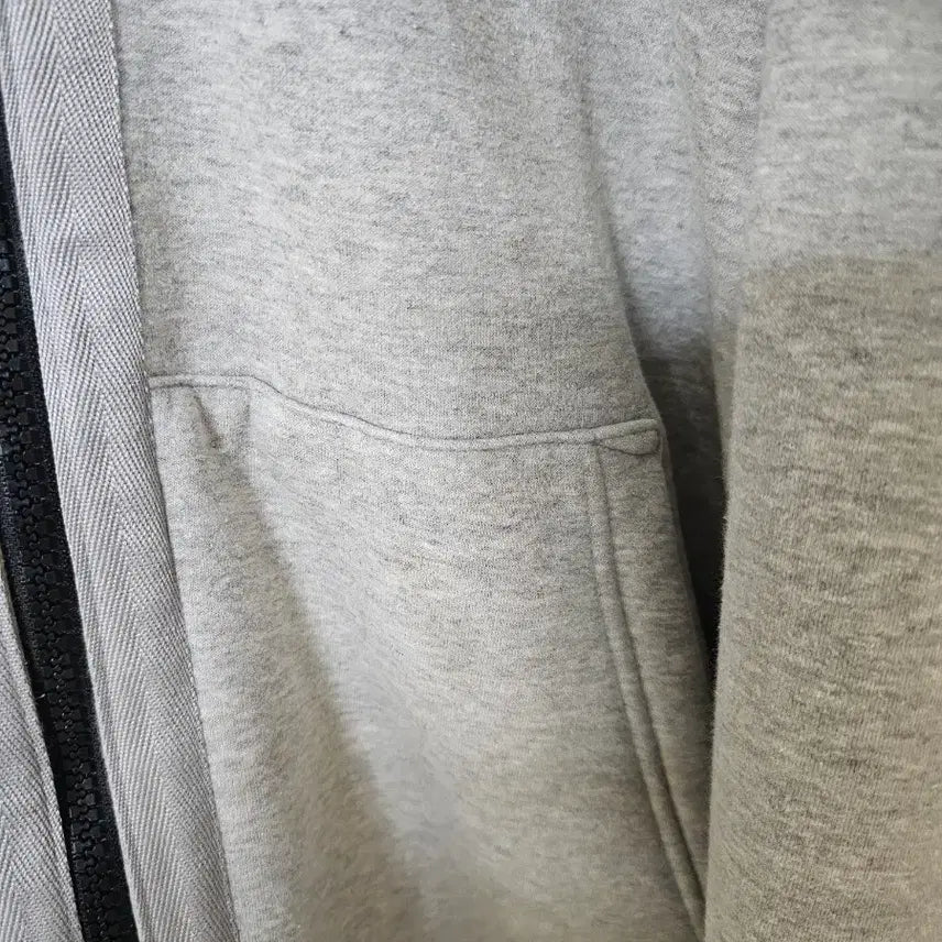 [BUNJANG] National Geographic Gray Full-Zip Hoodie XL / 내셔널지오그래픽 풀집업 후드티 회색 XL 얼룩o 세탁시 새것