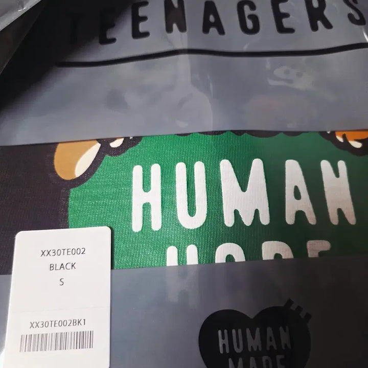 [BUNJANG] Human Made J-Hope Human Hope Graphic T-shirt Black (S, M) / 미개봉) 방탄소년단 제이홉 휴먼메이드 티셔츠 블랙 S, M