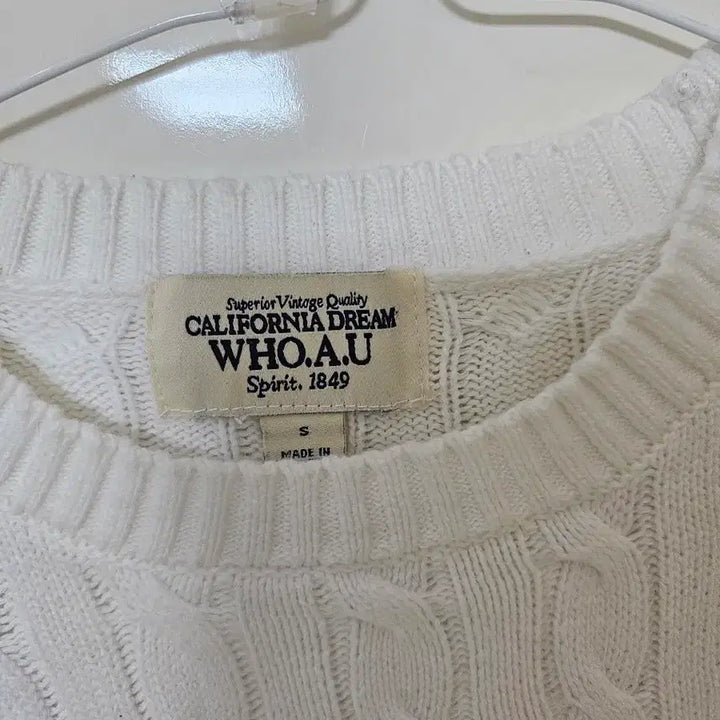 [BUNJANG] WHO.A.U Ivory Cable Knit Cropped Sweater S / WHO.A.U 흰색 꽈배기 크롭 니트 s 새상품급
