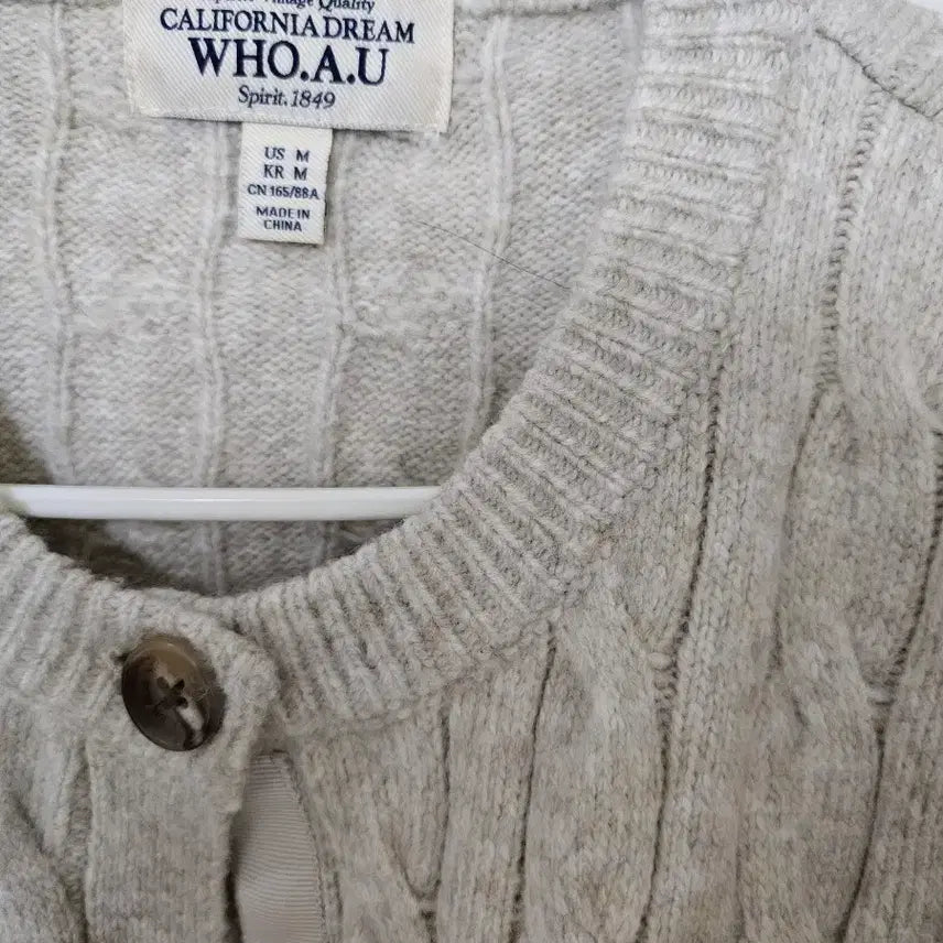 [BUNJANG] WHO.AU Cable Knit Cardigan Beige M / WHO.AU 꽈배기 니트 가디건 베이지 m 새상품급
