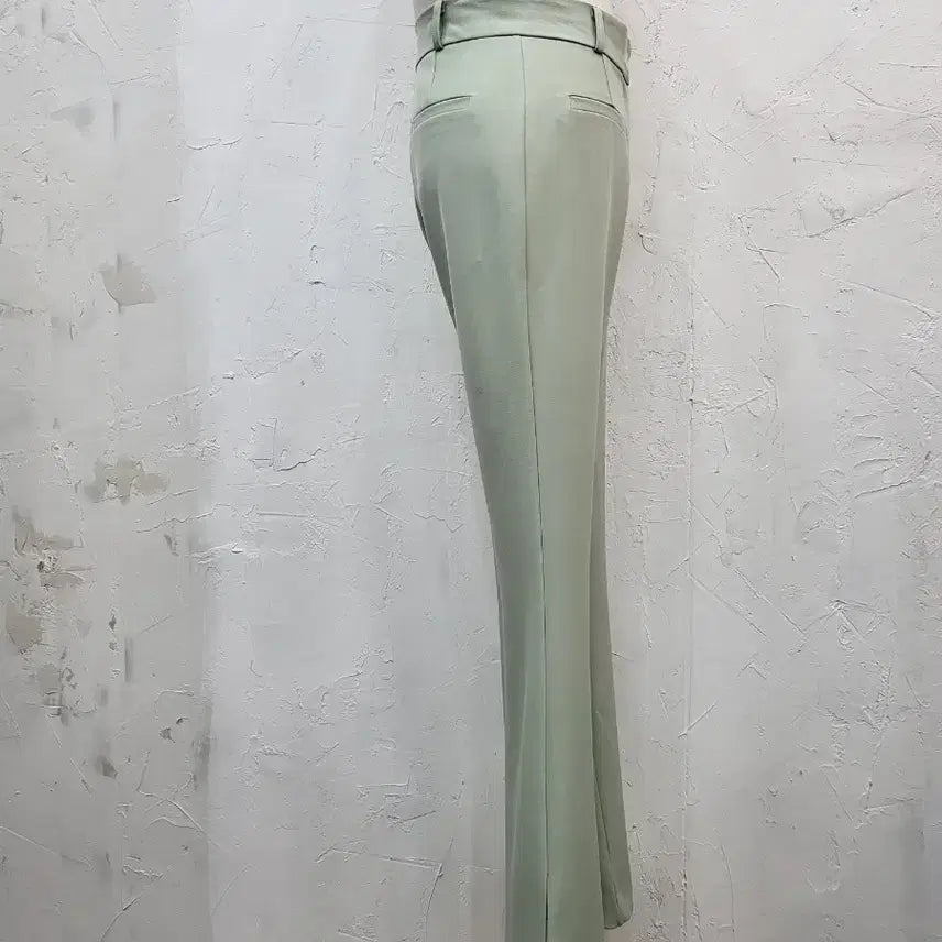 [SOLD OUT] 민트색 부츠컷 정장 세트 S
