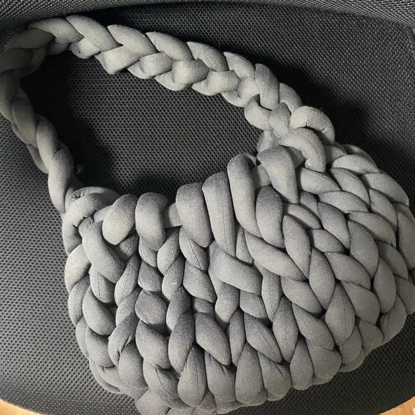 [BUNJANG] Handmade Giant Yarn Shoulder Bag / 핸드메이드 자이언트얀 숄더백