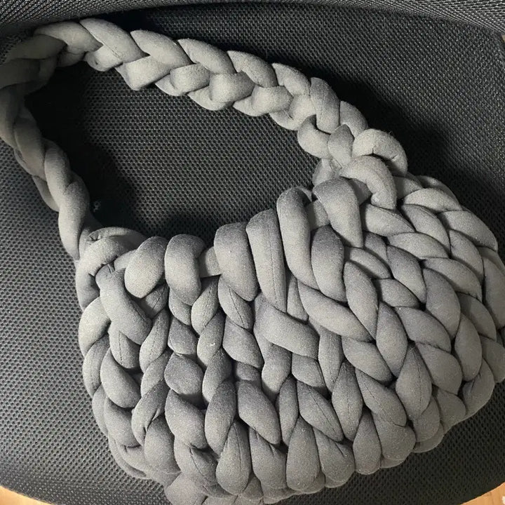 [BUNJANG] Handmade Giant Yarn Shoulder Bag / 핸드메이드 자이언트얀 숄더백