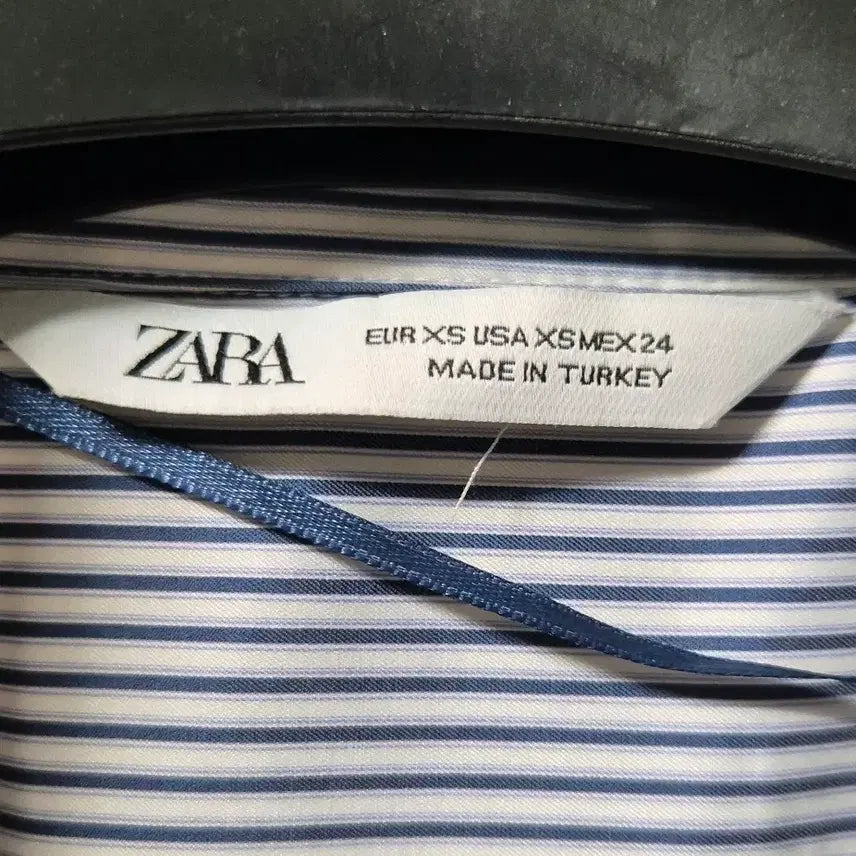 [BUNJANG] ZARA Striped Shirt / 자라 스트라이프 셔츠 블루/화이트